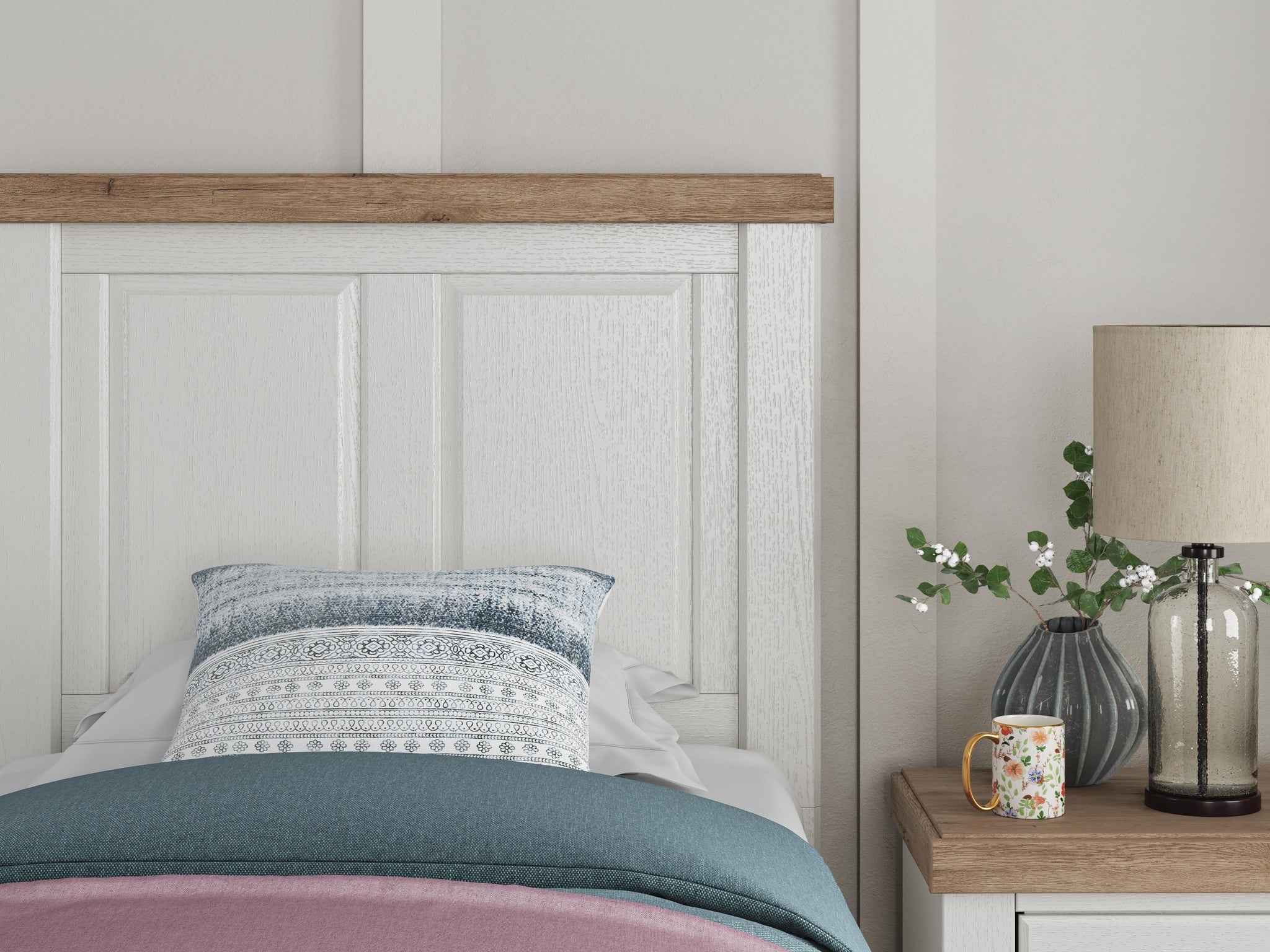 Savonport Panel Bed